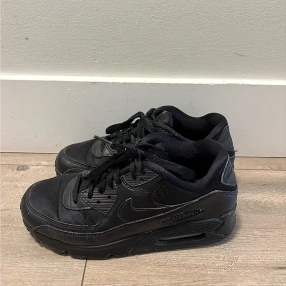 Nike Air Max - Picture 2 of 5